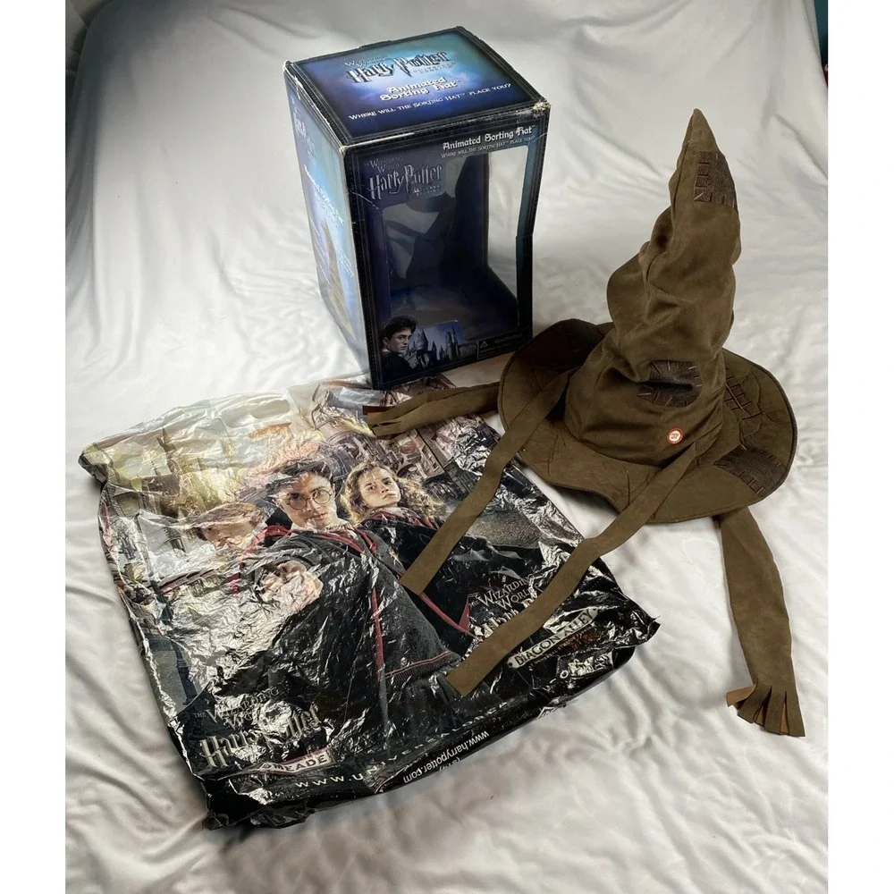 Harry Potter Animated Sorting Hat Wizarding World w Box Need Battery Replacement